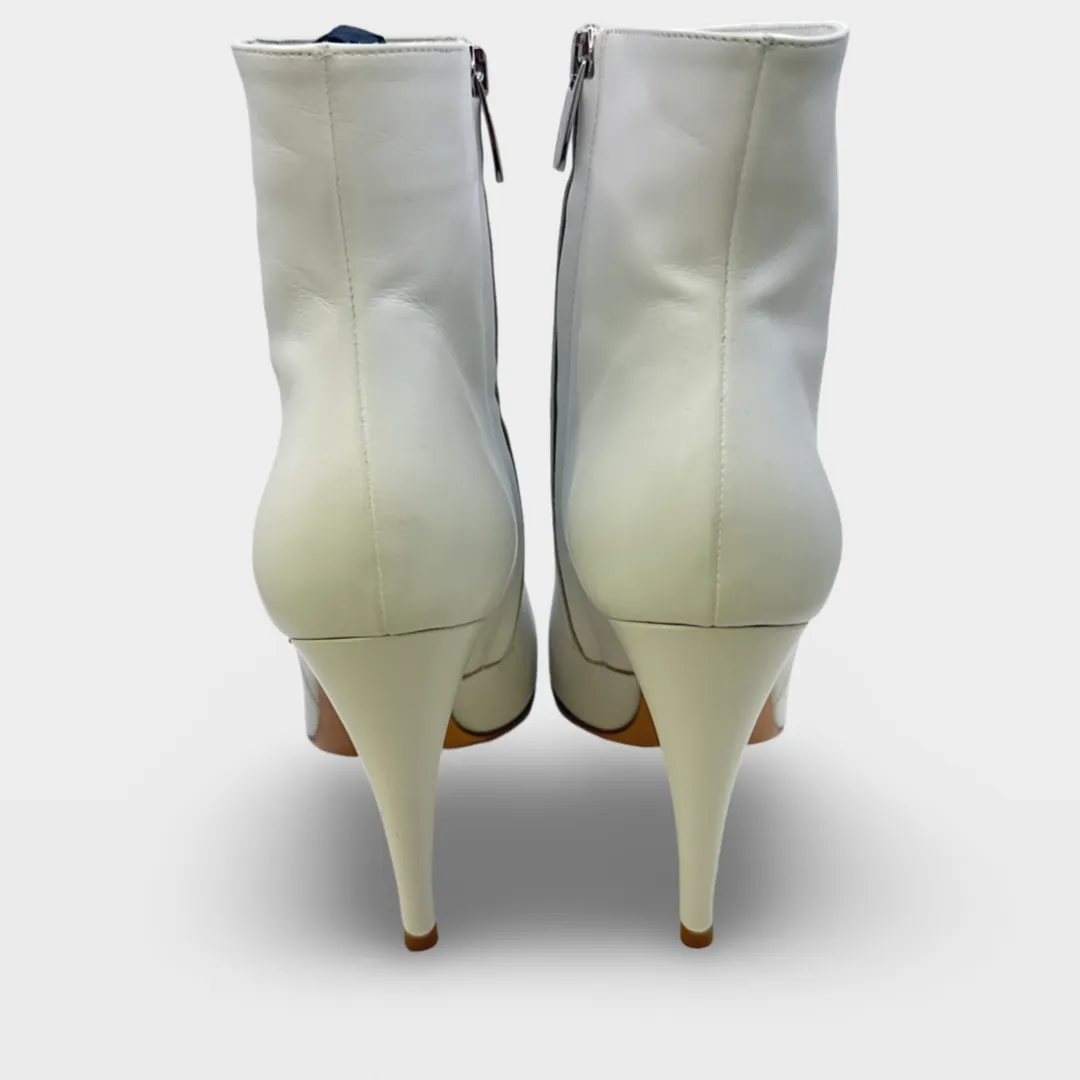 Gianvito Rossi Women's White Ankle Boots