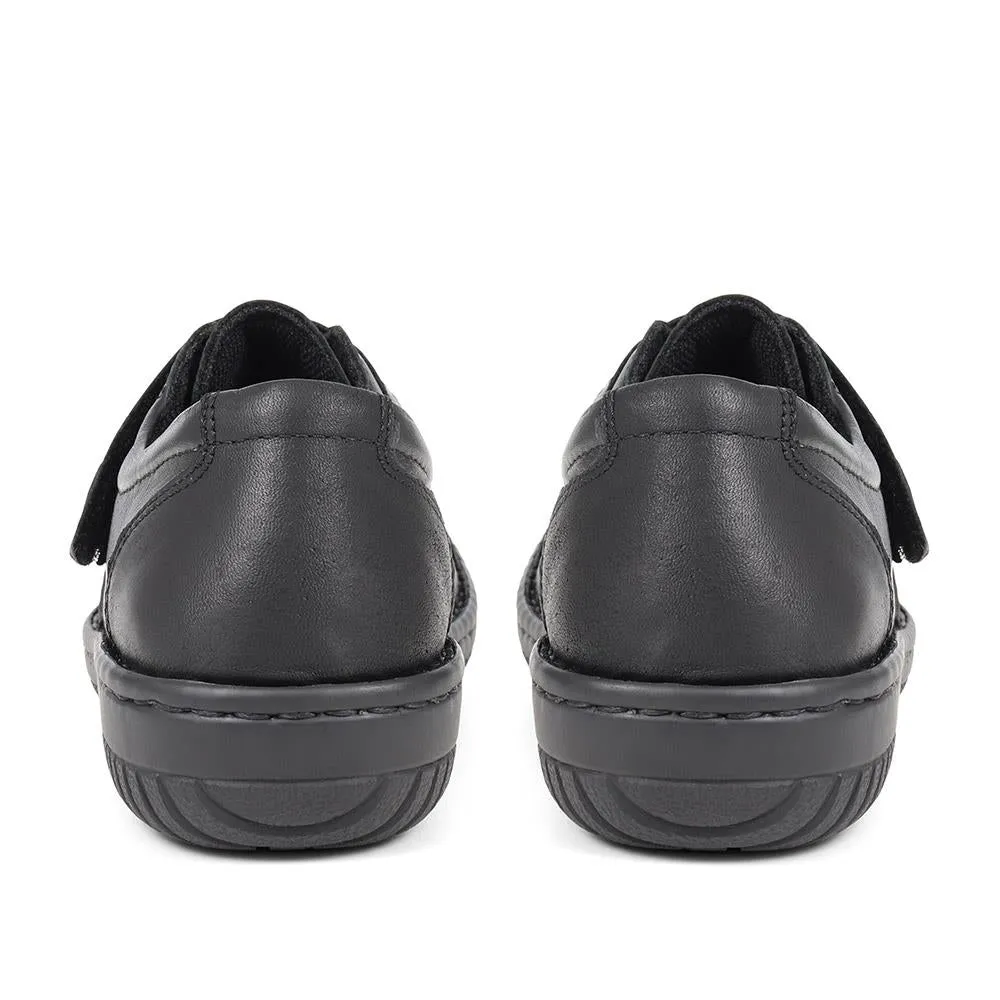 Leather Touch-Fastening Shoes - LUCK38001 / 324 182