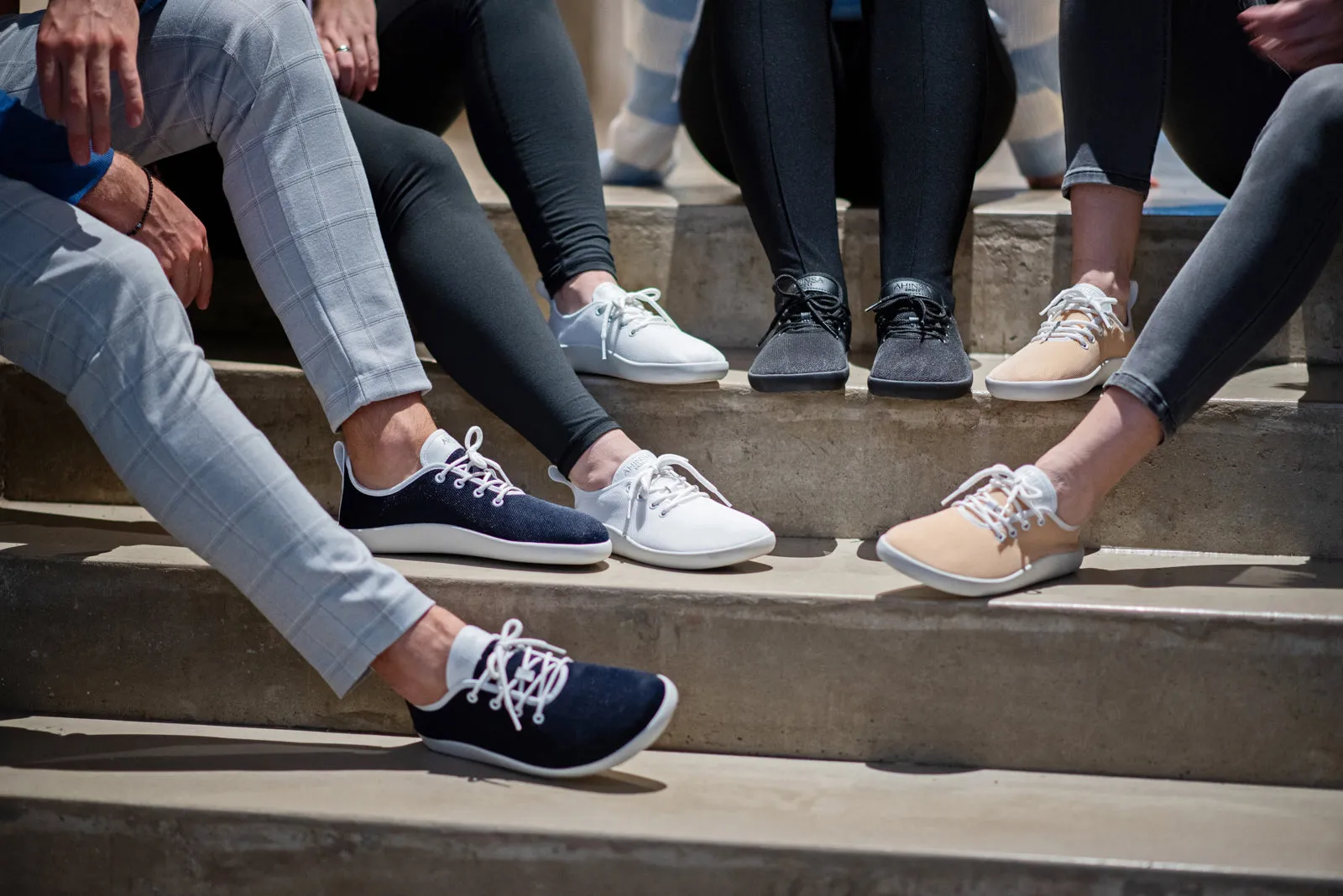 Men's Flow Comfort white sneakers