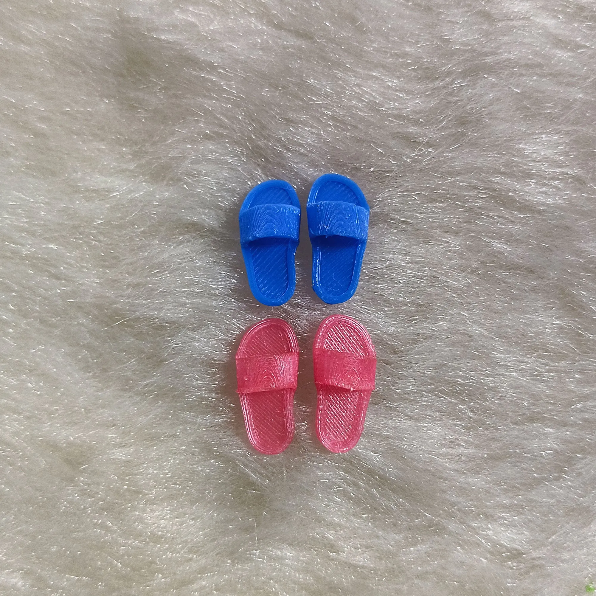 Miniature slippers