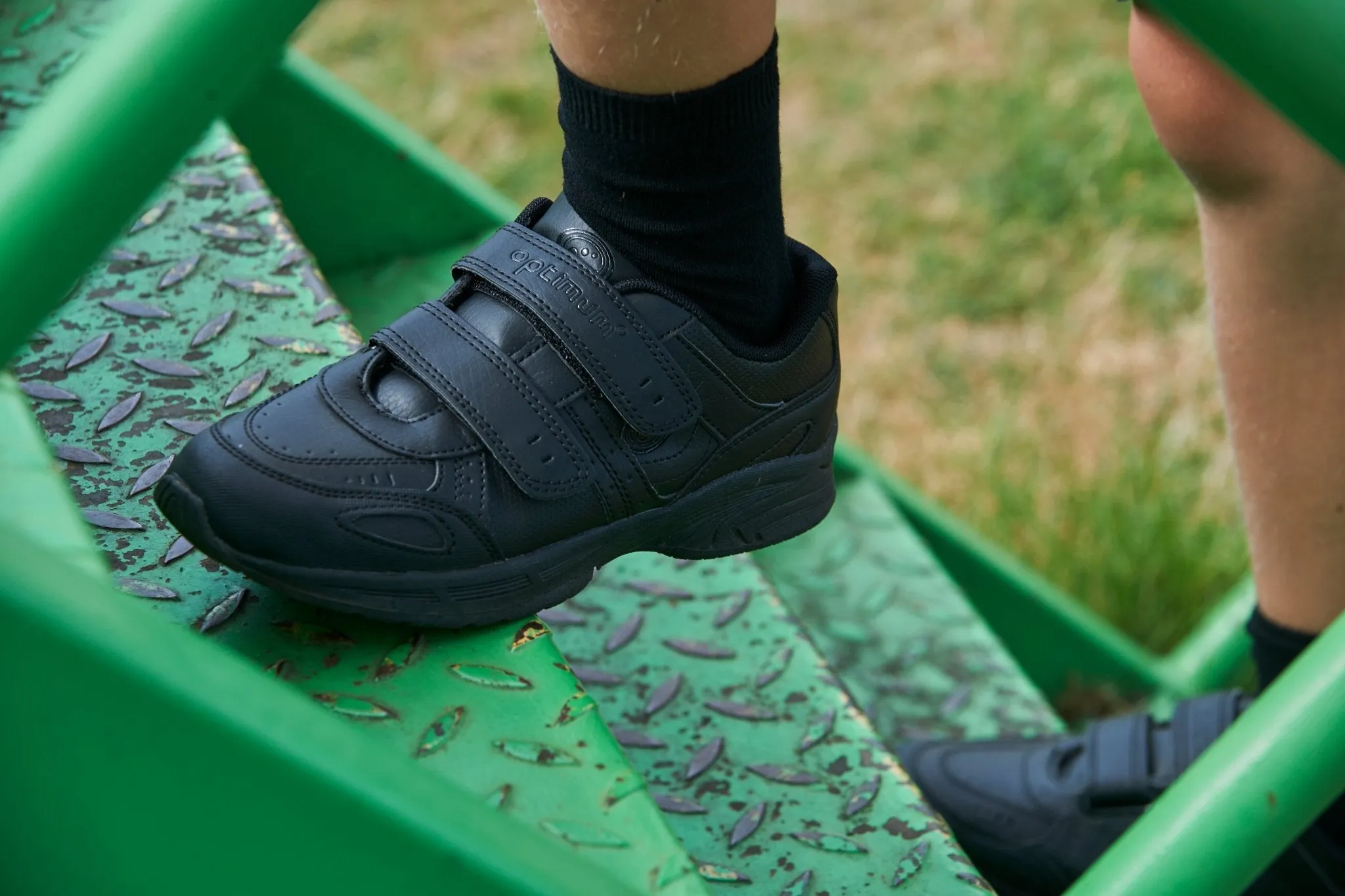 Optimum X17 Easy Fasten School Trainer