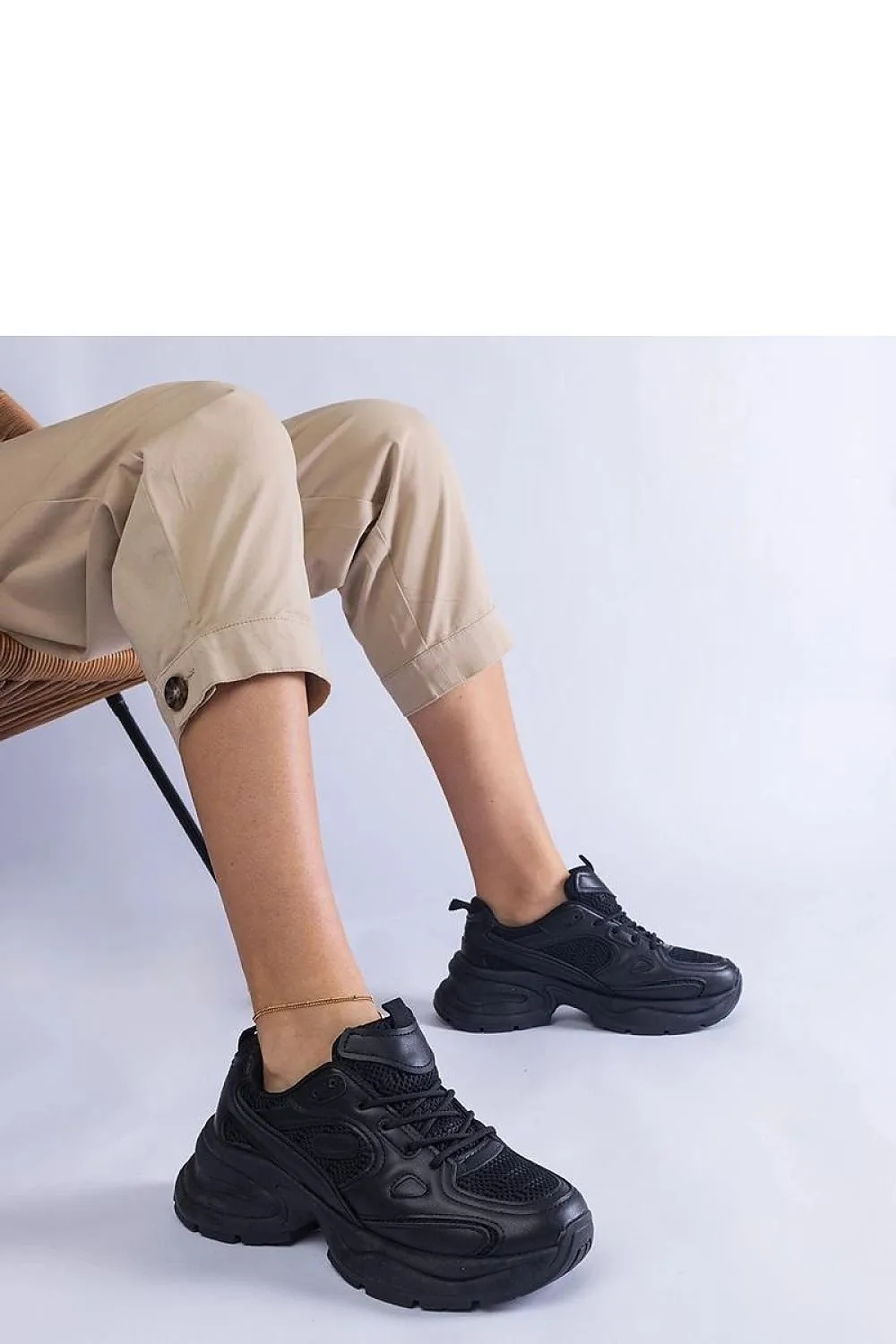 Sneakers model 207129 Solea