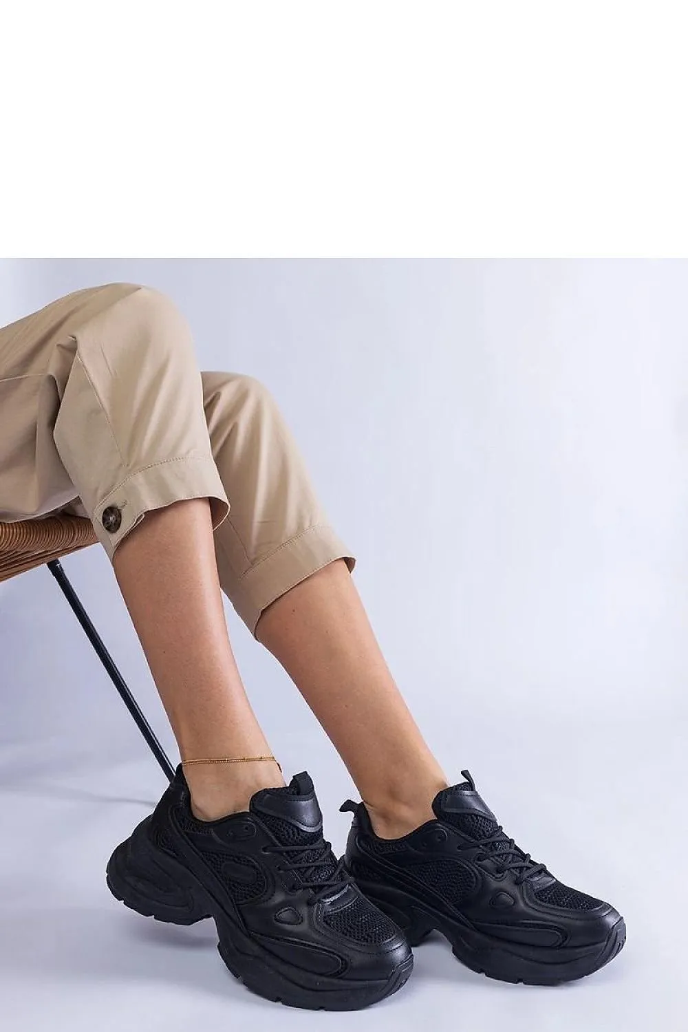 Sneakers model 207129 Solea